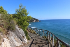 Sperlonga-sentiero-sulla-grotta