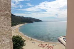 Sperlonga-vicoli-e-spiaggia